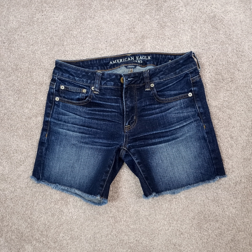 American Eagle Boy Midi Jean Shorts!